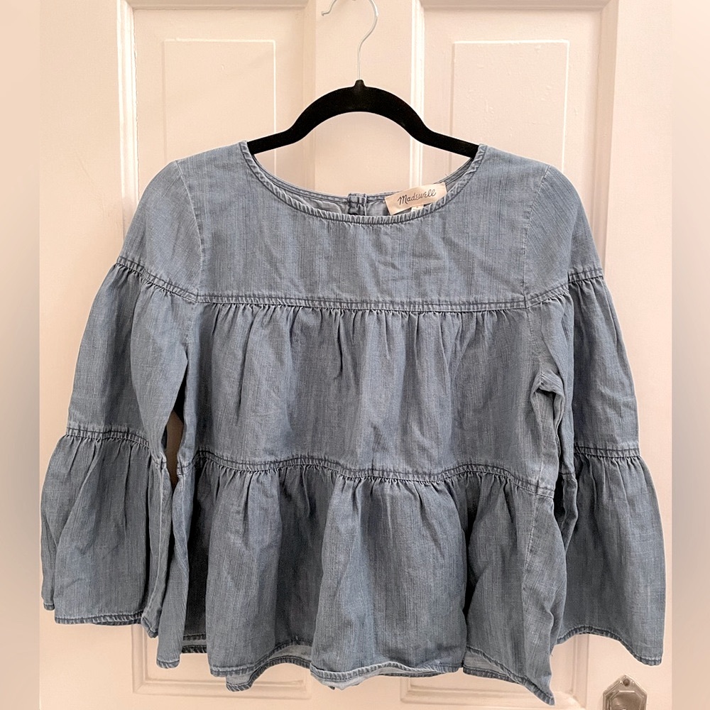 NWT Cute Madewell Denim Top! Check out the back!